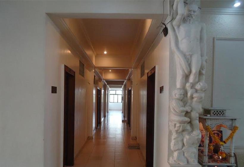 Hotel Yatri Niwas 3