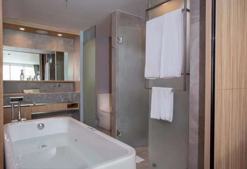 Resort La Vela Khao Lak 8