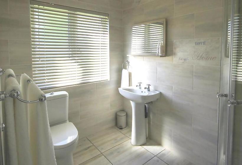 Bed and Breakfast La Rose Douglas Guesthouse 12