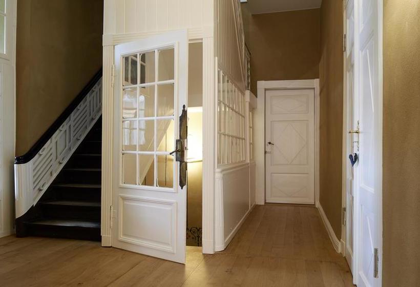 Alte Apotheke Hotel Und Cafe 13