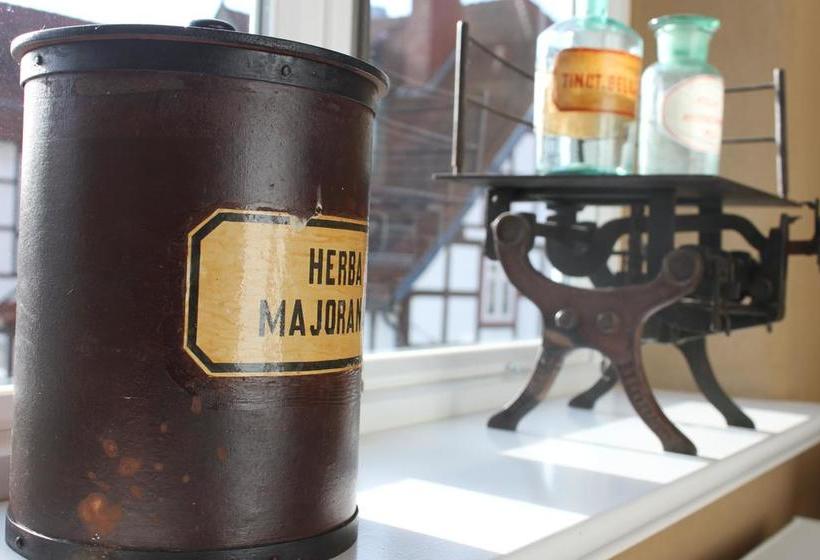 Alte Apotheke Hotel Und Cafe 17