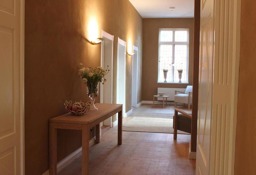 Alte Apotheke Hotel Und Cafe 19