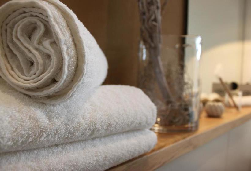 Alte Apotheke Hotel Und Cafe 7