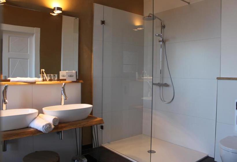 Alte Apotheke Hotel Und Cafe 9