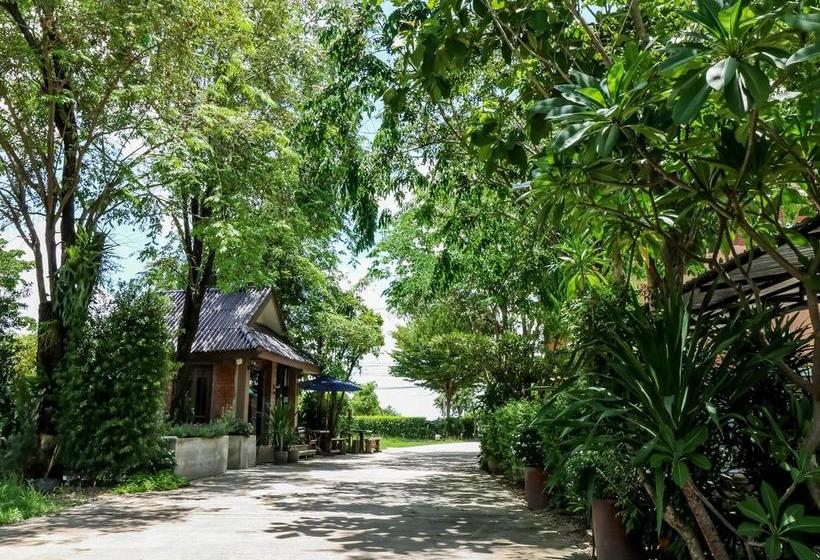 Hotel Nida Rooms Plaichumpol Epic 256