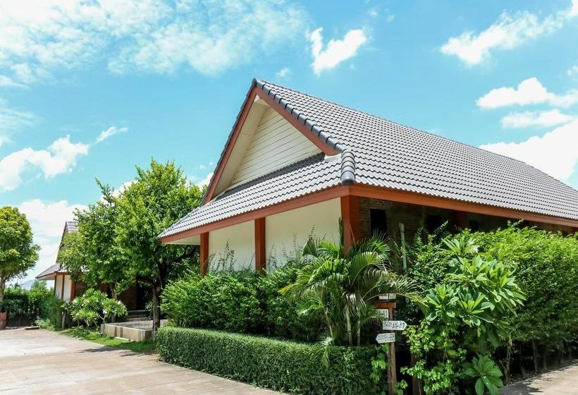 Hotel Nida Rooms Plaichumpol Epic 256 1