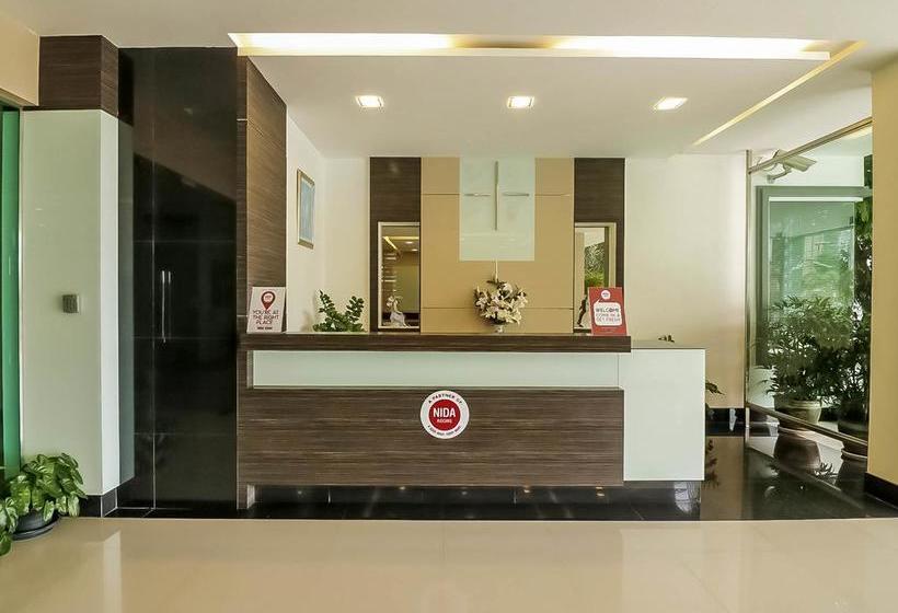 Hotel Nida Rooms Saenjan 103 The Carribean 1