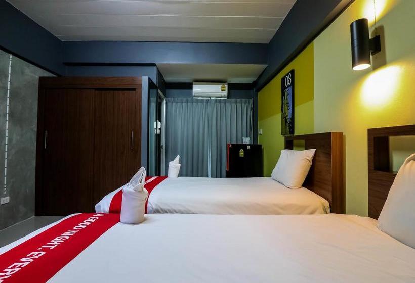 Hotel Nida Rooms Triple 3 Mega Plaza 12