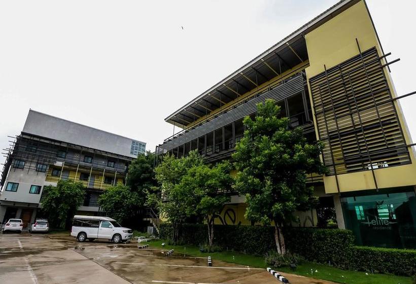 Hotel Nida Rooms Triple 3 Mega Plaza 4