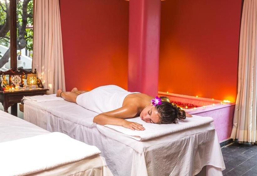 Resort Aura Spa Retreat Goa 5