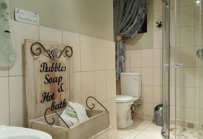 Bed and Breakfast Africa Ekhaya 3