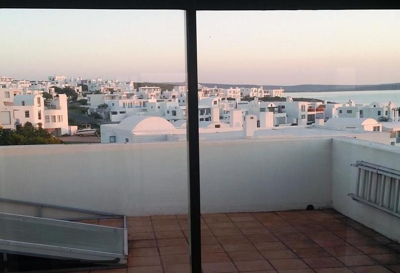 Balcony Bed And Breakfast Room 4