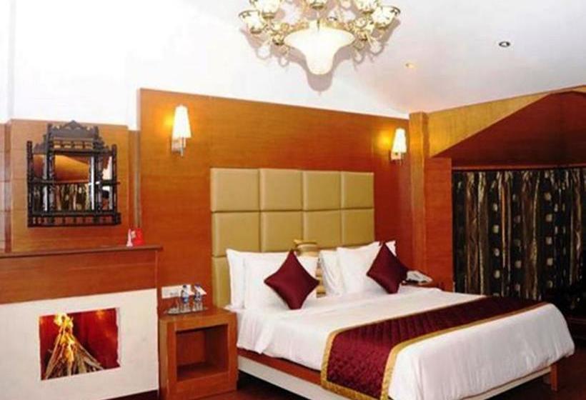 Resort Golden Cypress 18