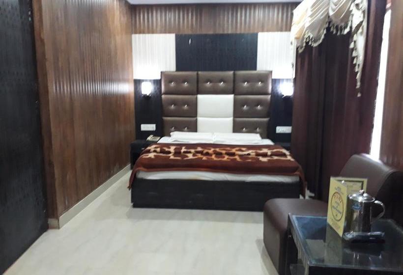 Hotel Puri Guest House & 2