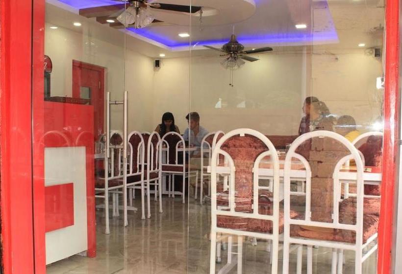 Hotel Puri Guest House & 8