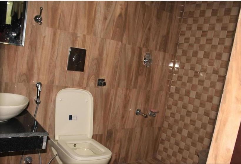 Hotel Puri Guest House & 9