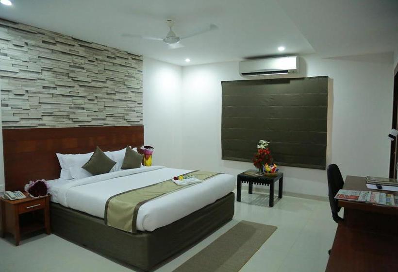 Mango Hotels Jupiter 11