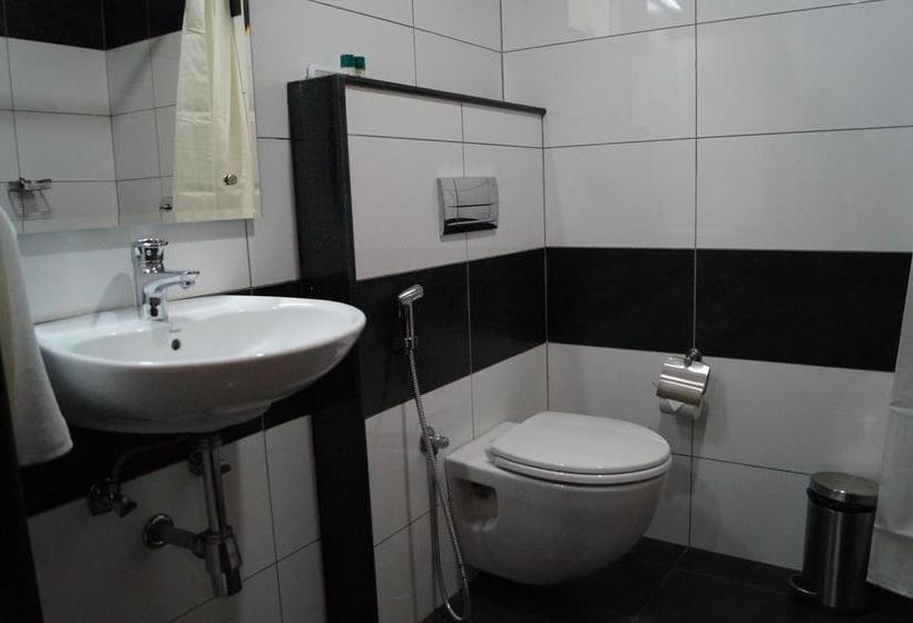 Mango Hotels Jupiter 18