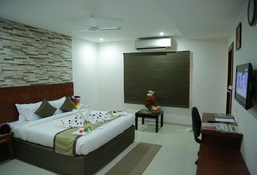 Mango Hotels Jupiter 3