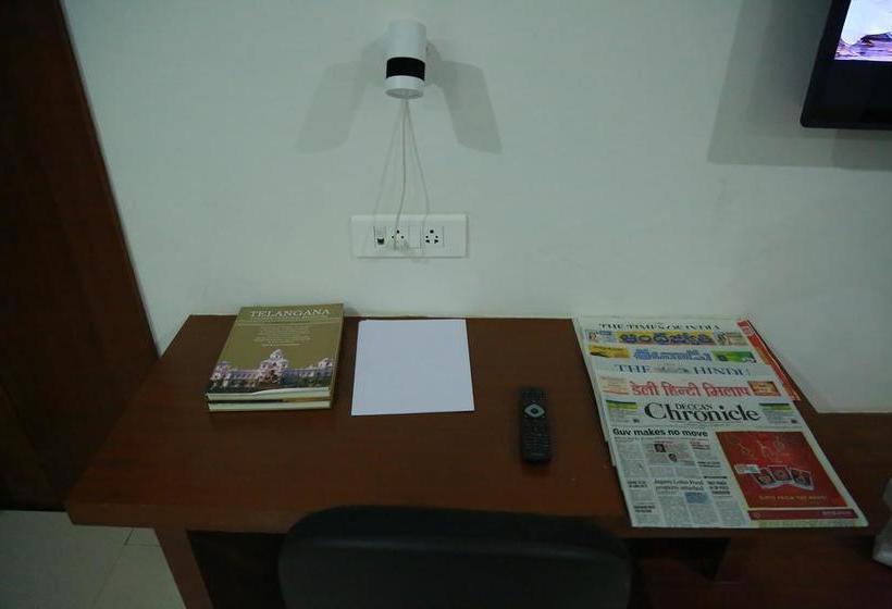 Mango Hotels Jupiter 7