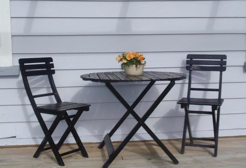 Folster Gardens Bed And Breakfast