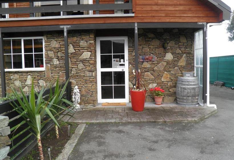 Rarangi Seaview On The Beach B&b 1