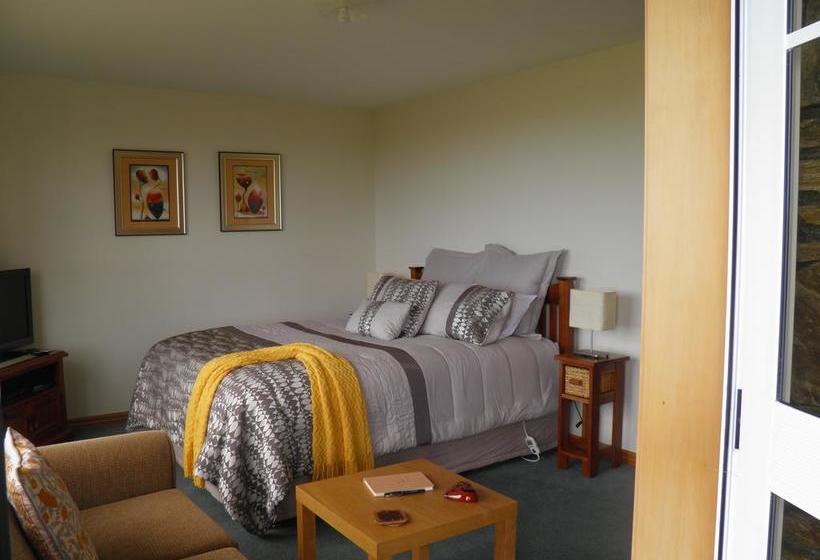 Rarangi Seaview On The Beach B&b 4