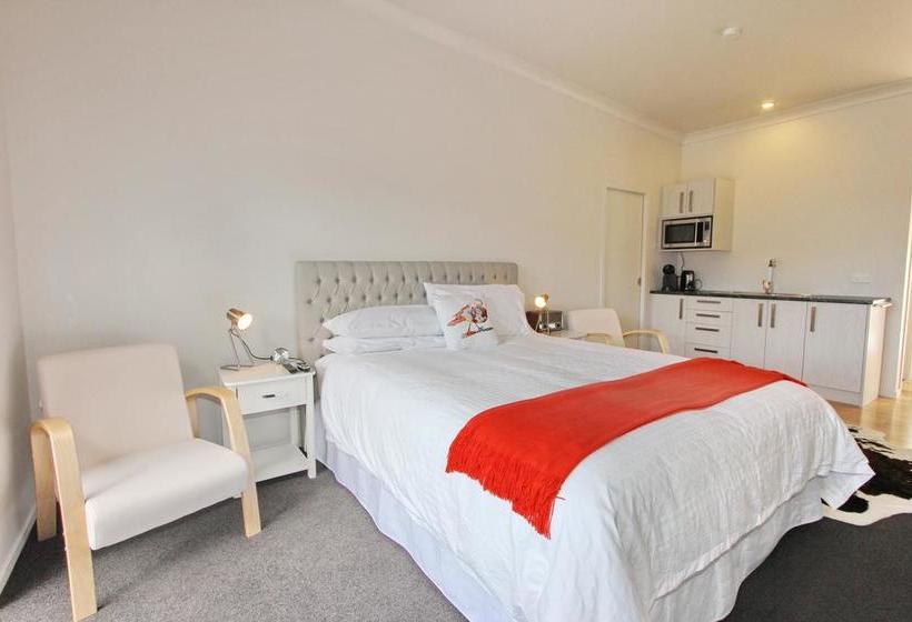 Bed and Breakfast Tussock Lodge Whitianga 10