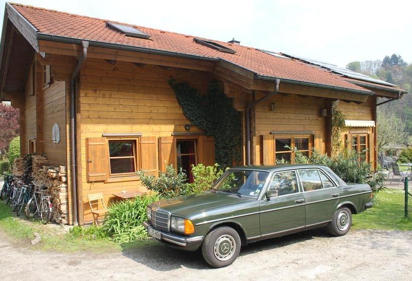 Holzhaus Im Grünen B&b 2