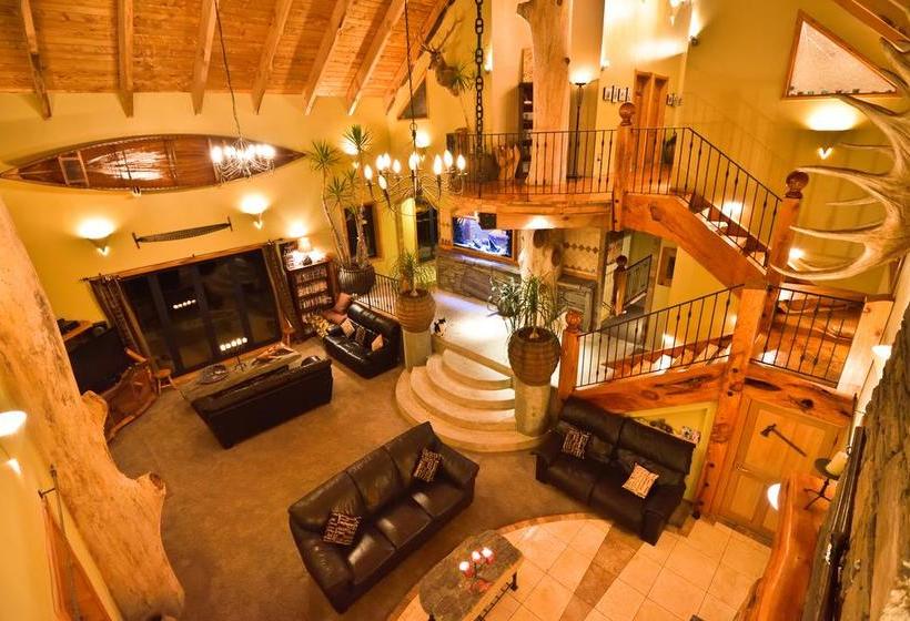 Tree House Lodge Bed & Breakfast 1