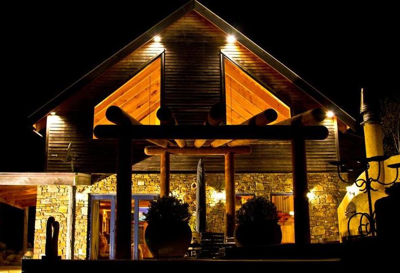 Tree House Lodge Bed & Breakfast 17