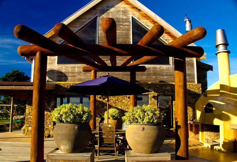 Tree House Lodge Bed & Breakfast 19