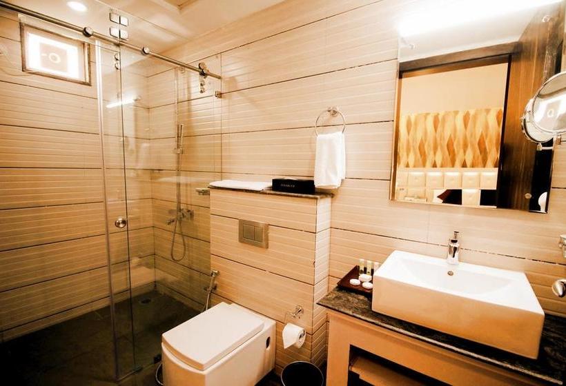 Pinnacle By 1589 Hotels 14