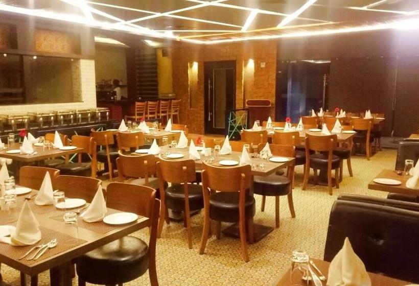 Pinnacle By 1589 Hotels 15