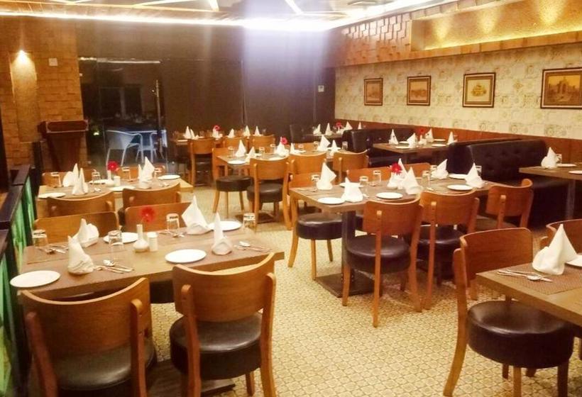 Pinnacle By 1589 Hotels 16