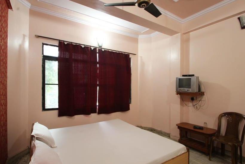 Hotel Prakash Tourist Complex 9