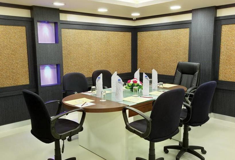 Hotel Joyees Residency 9