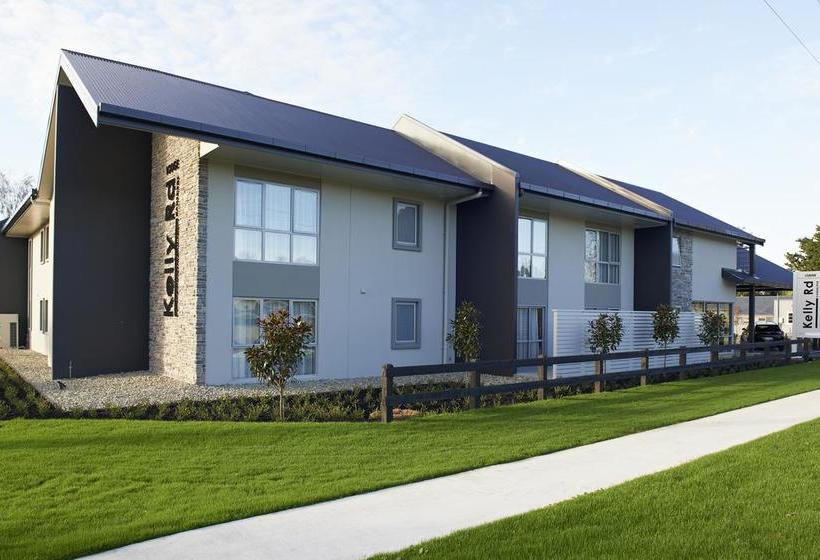 Motel Kelly Rd Cambridge Lodge 4