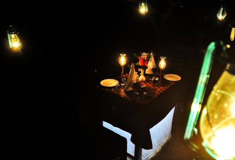 Hotel Ranthambore Bagh Palace 14