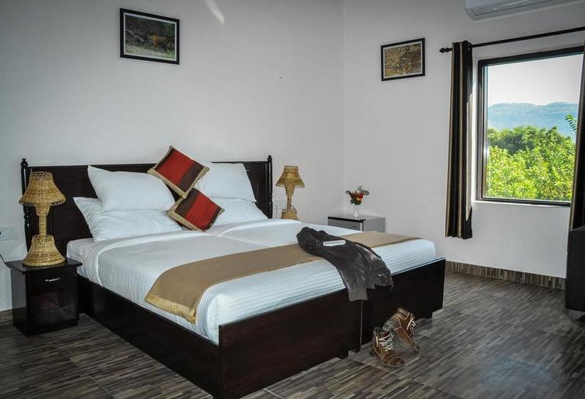 Hotel Ranthambore Bagh Palace 2