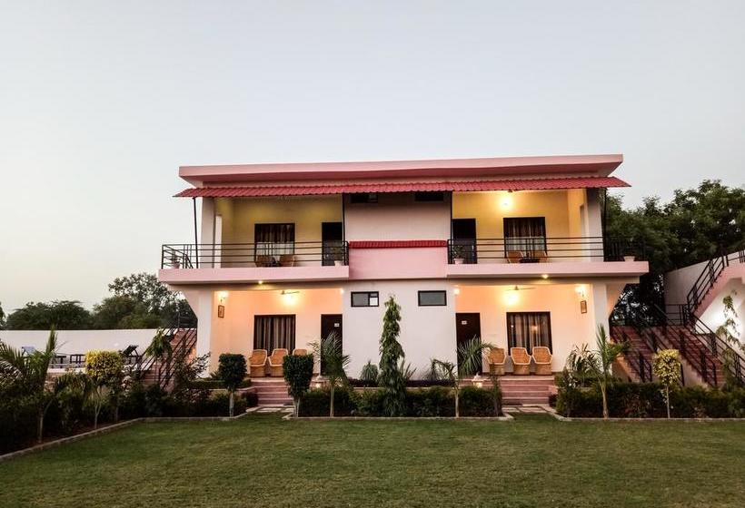 Hotel Ranthambore Bagh Palace 6