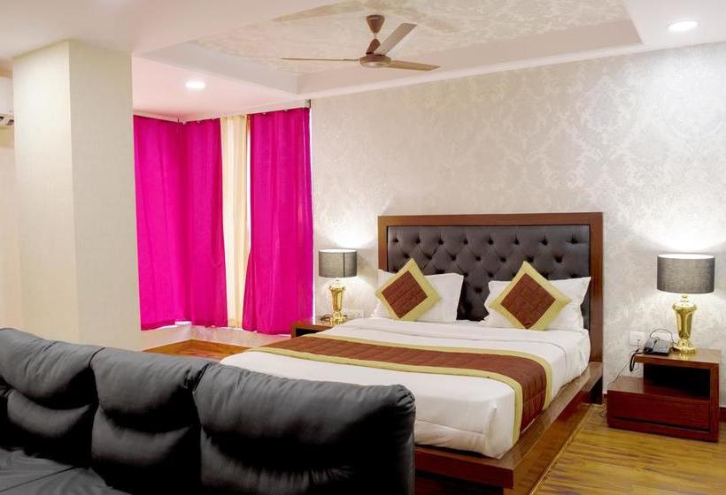 Fabhotel White Castle Sez Uttar Pradesh