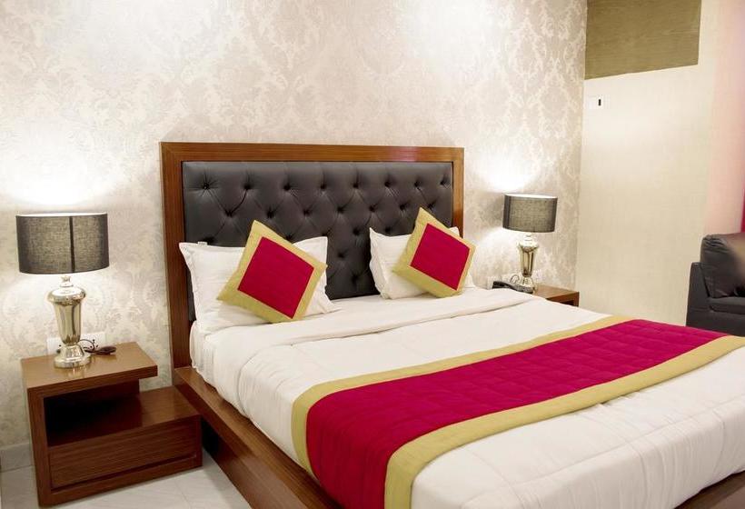 Fabhotel White Castle Sez 10