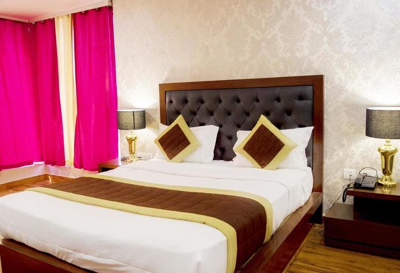 Fabhotel White Castle Sez 2