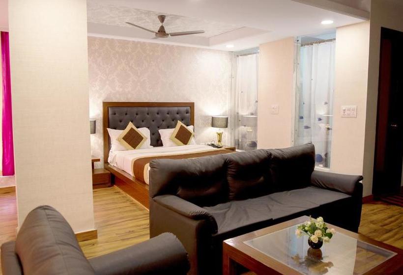 Fabhotel White Castle Sez 5