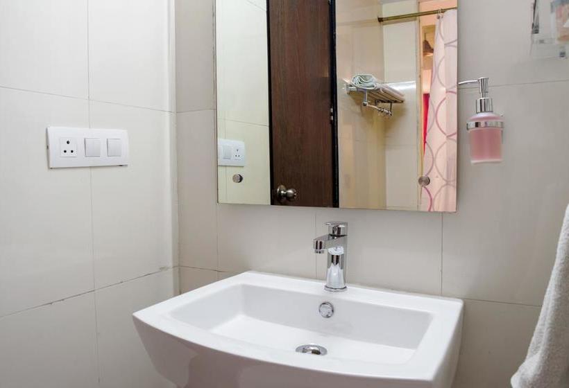 Fabhotel White Castle Sez 6