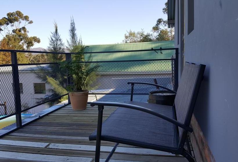 Hostel Greenhouse Accommodation 1