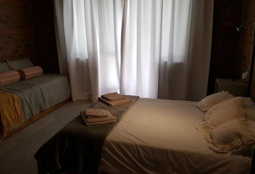 Hostel Greenhouse Accommodation 19