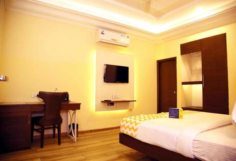 Fabhotel Royal Plaza Zirakpur 20