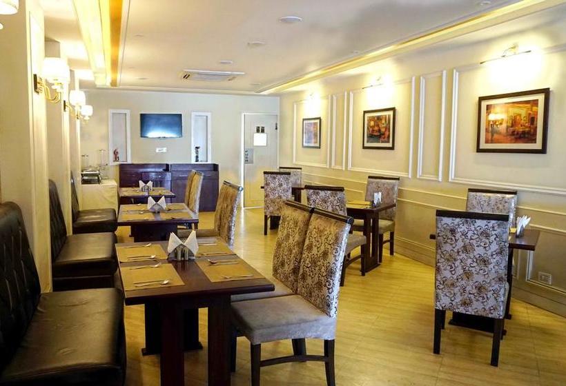 Fabhotel Royal Plaza Zirakpur 8